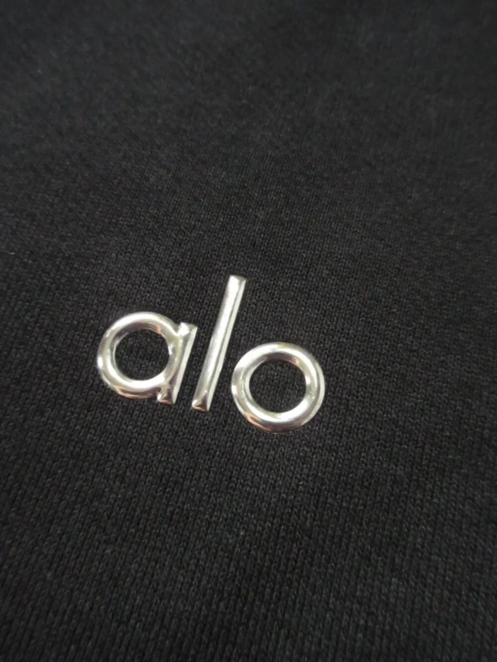 NWT Alo Unisex Accolade Crew Neck Pullover in Black Relaxed Fleece Sweatshirt M